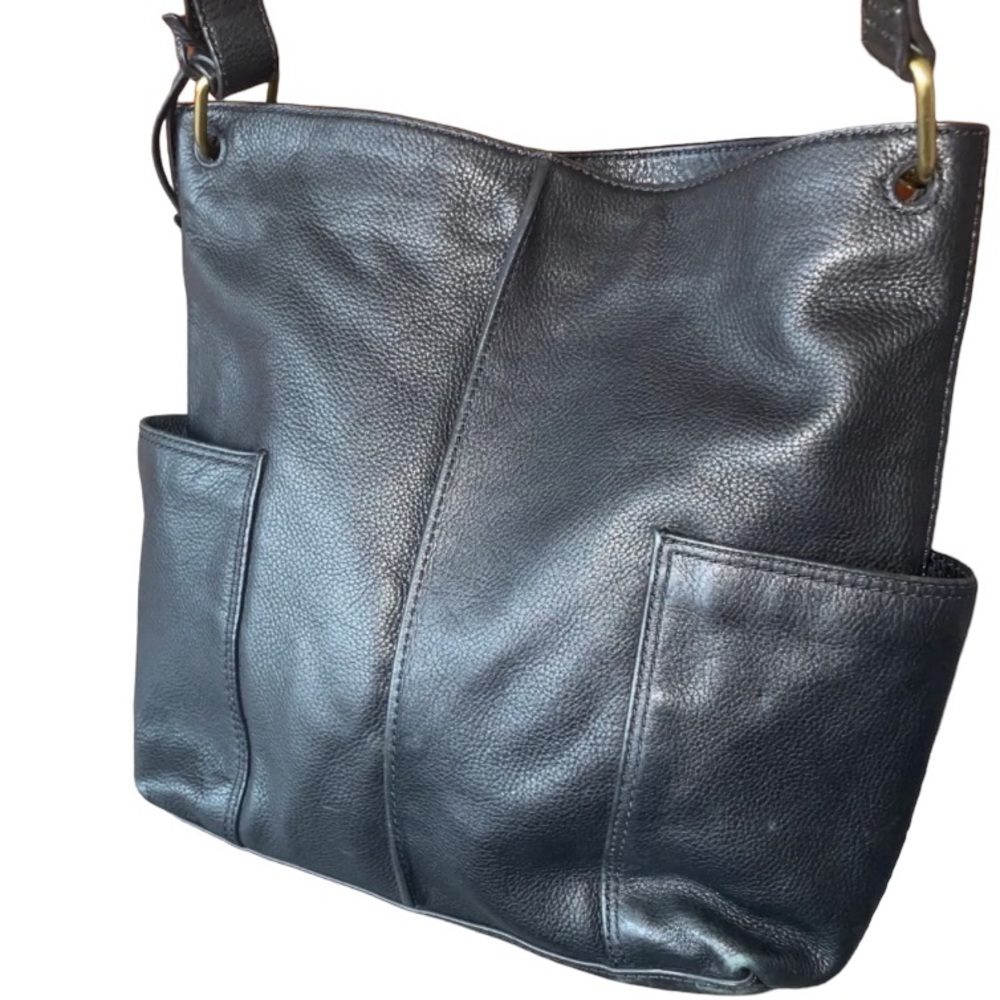 Fossil Black Shoulder Bag Sleek Design - Picture 3 of 14